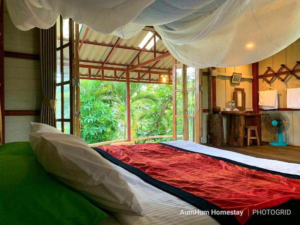 Aum Hum Homestay Fang Екстериор снимка