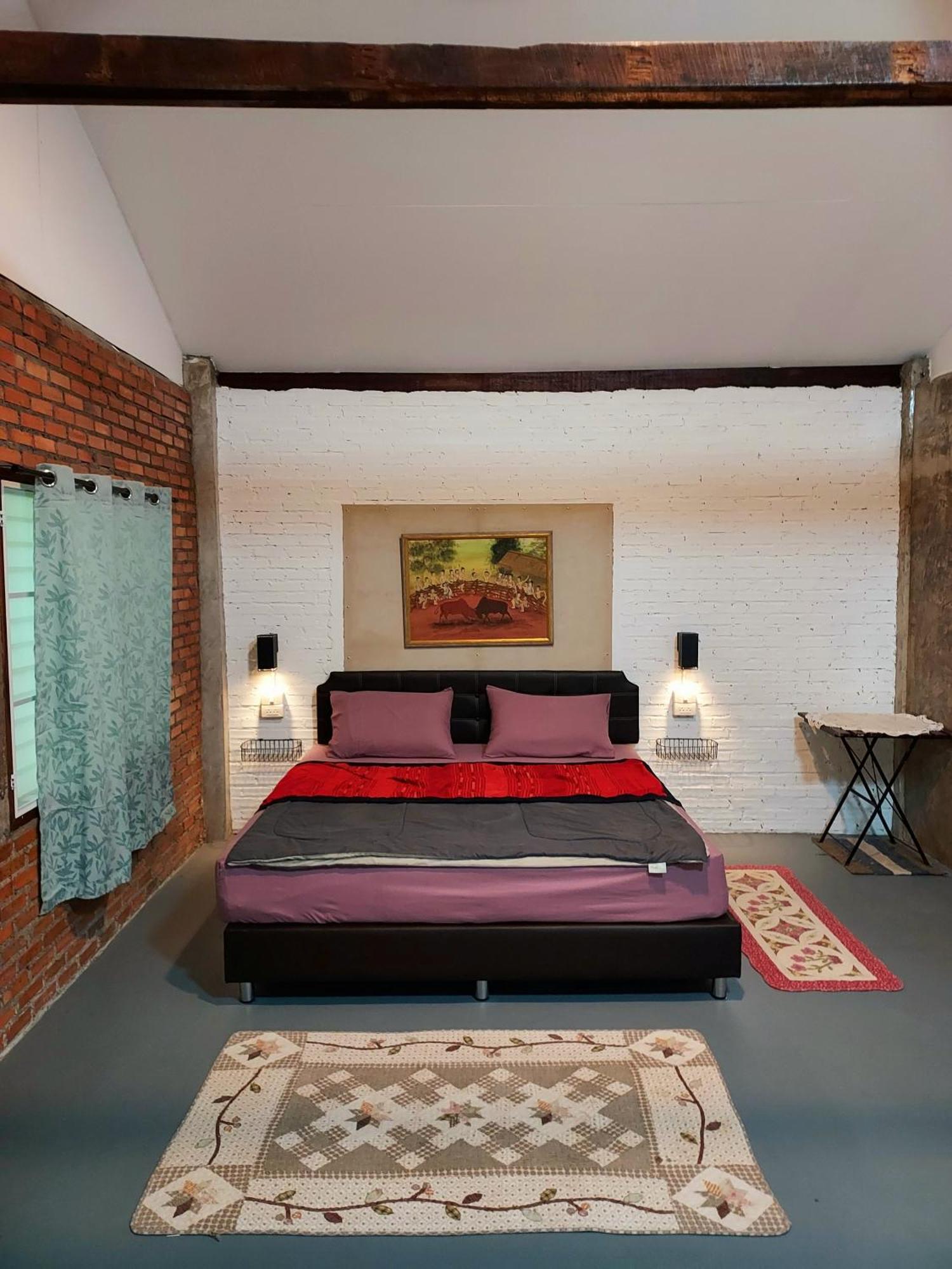 Aum Hum Homestay Fang Екстериор снимка