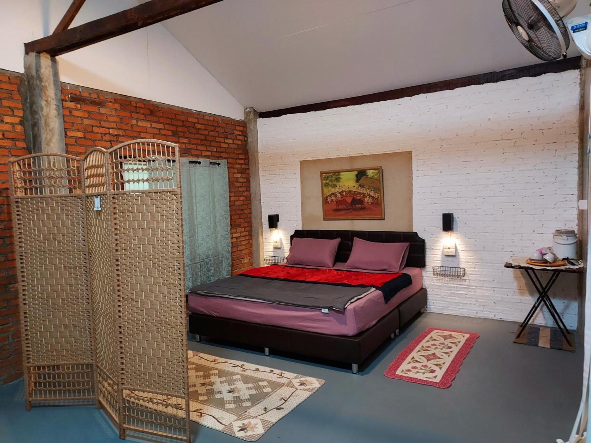 Aum Hum Homestay Fang Екстериор снимка